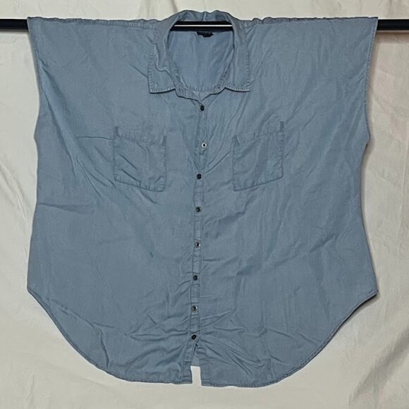 Torrid Chambray Top Cap Sleeves Button Up NWOT Womens Size 4X - Picture 1 of 5